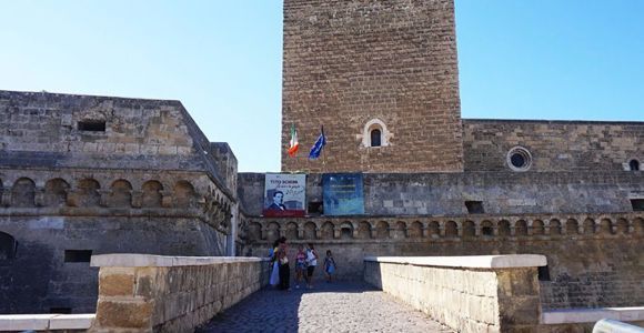 Bari: Wycieczka z przewodnikiem po zamku normańsko-szwabskim