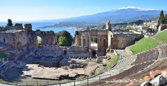 Tour in battello dal porto di Messina: Taormina e Castelmola