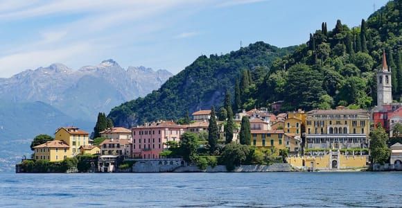Varenna: Tour en barco compartido por el Lago de Como