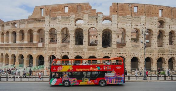 Roma: Visita della città in autobus Hop-on Hop-off con audioguida