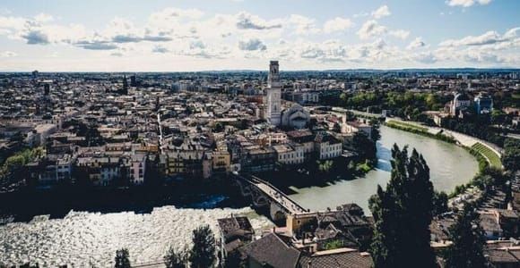Verona: Private Custom Tour mit einem ortskundigen Guide
