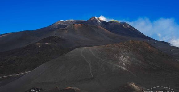 Da Messina: tour privato dell'Etna e Taormina con prelievo