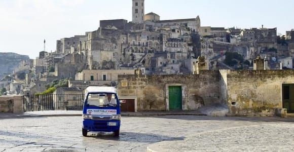 Matera: Visita en Tuk-Tuk por el centro de la ciudad y el Parque de Murgia Porter