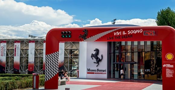 Bolonia: Ferrari VIP Experience z jazdą próbną i muzeum