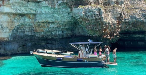 Santa Maria di Leuca: tour en barco con equipo de snorkel