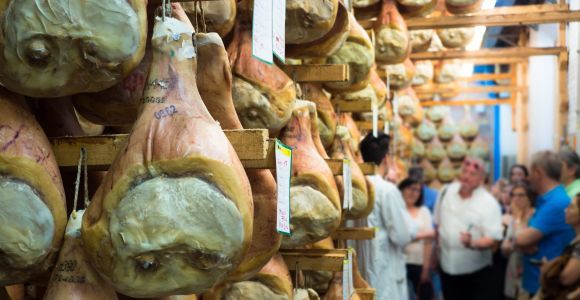 Von Bologna aus: Besichtigung und Verkostung der Parma-Käse- und Schinkenfabrik
