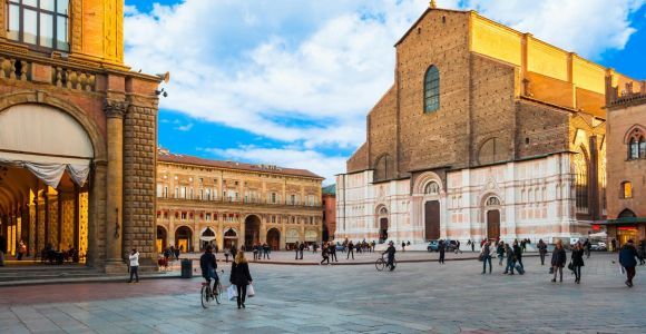 Wycieczka tematyczna do Bolonii: najstarszy uniwersytet w Europie
