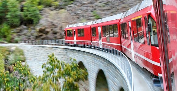 Desde Como: Viaje a San Moritz y Tirano con el Bernina Express