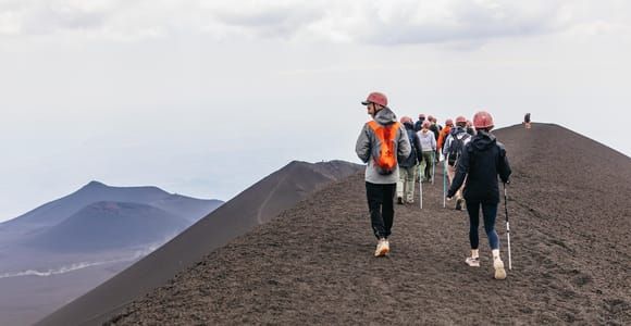 Etna Sur: Tour guiado de senderismo a los cráteres de la cumbre