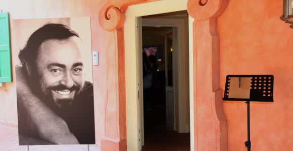 Модена: откройте для себя музей Феррари и землю Паваротти