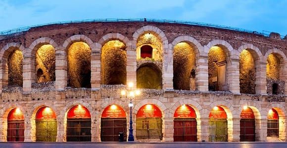 Découvrez les points forts de Vérone : Arènes et visite à pied historique