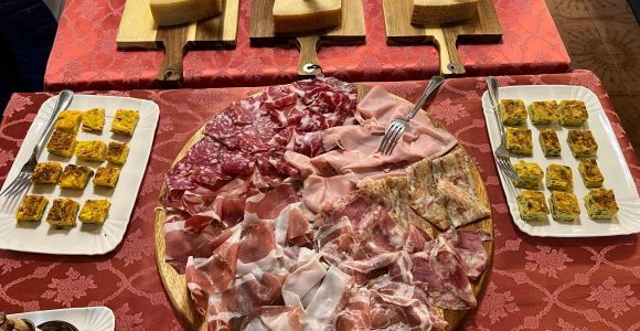 Bolonia/Modena: Parmigiano, Ferrari y Ruta del Vino con Comida