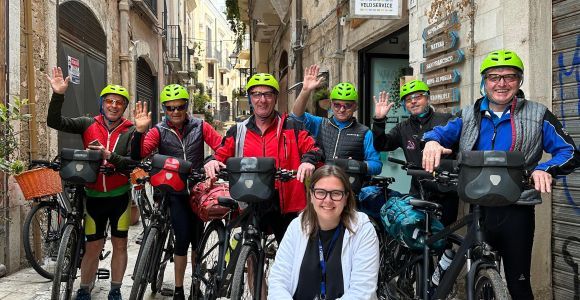 Bari: Trekking Bike Rental